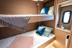 BALI 4.6 catamaran interior