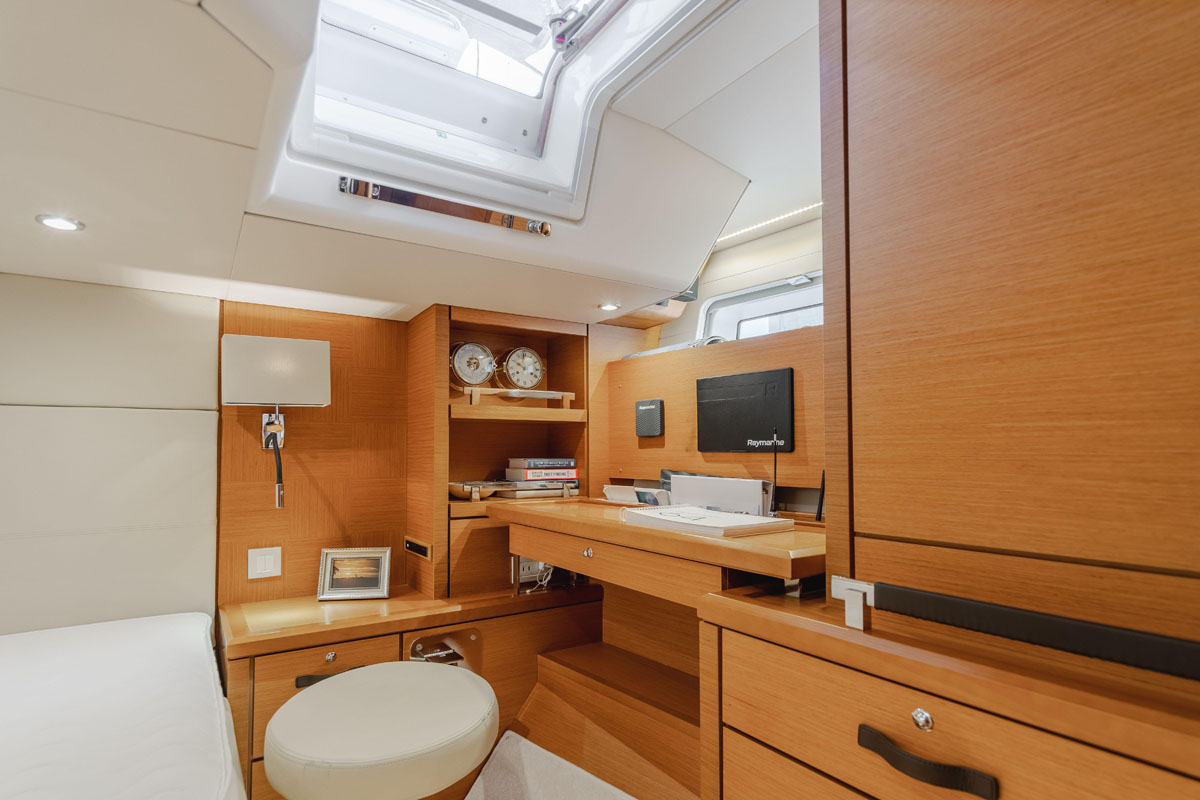 2018 Jeanneau 64