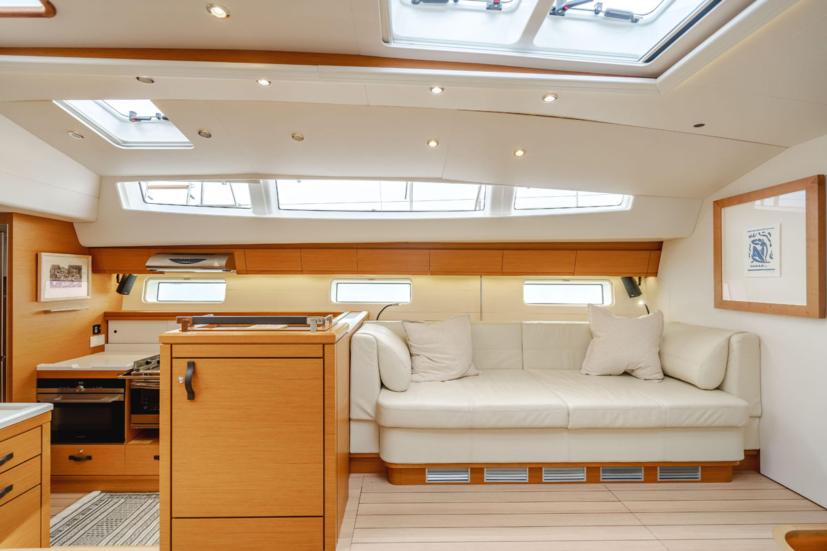 2018 Jeanneau 64
