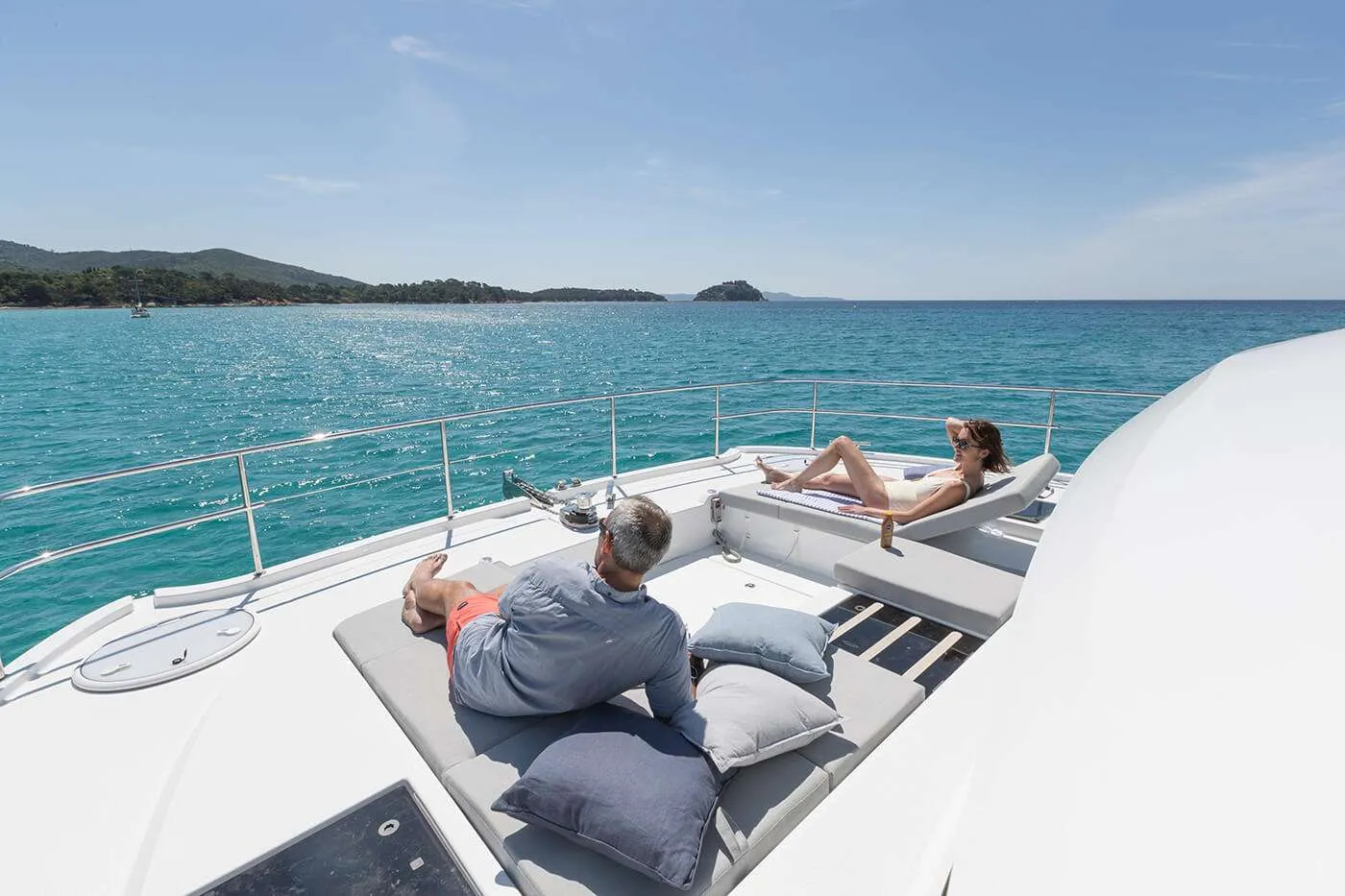 MY6 Motor Yacht