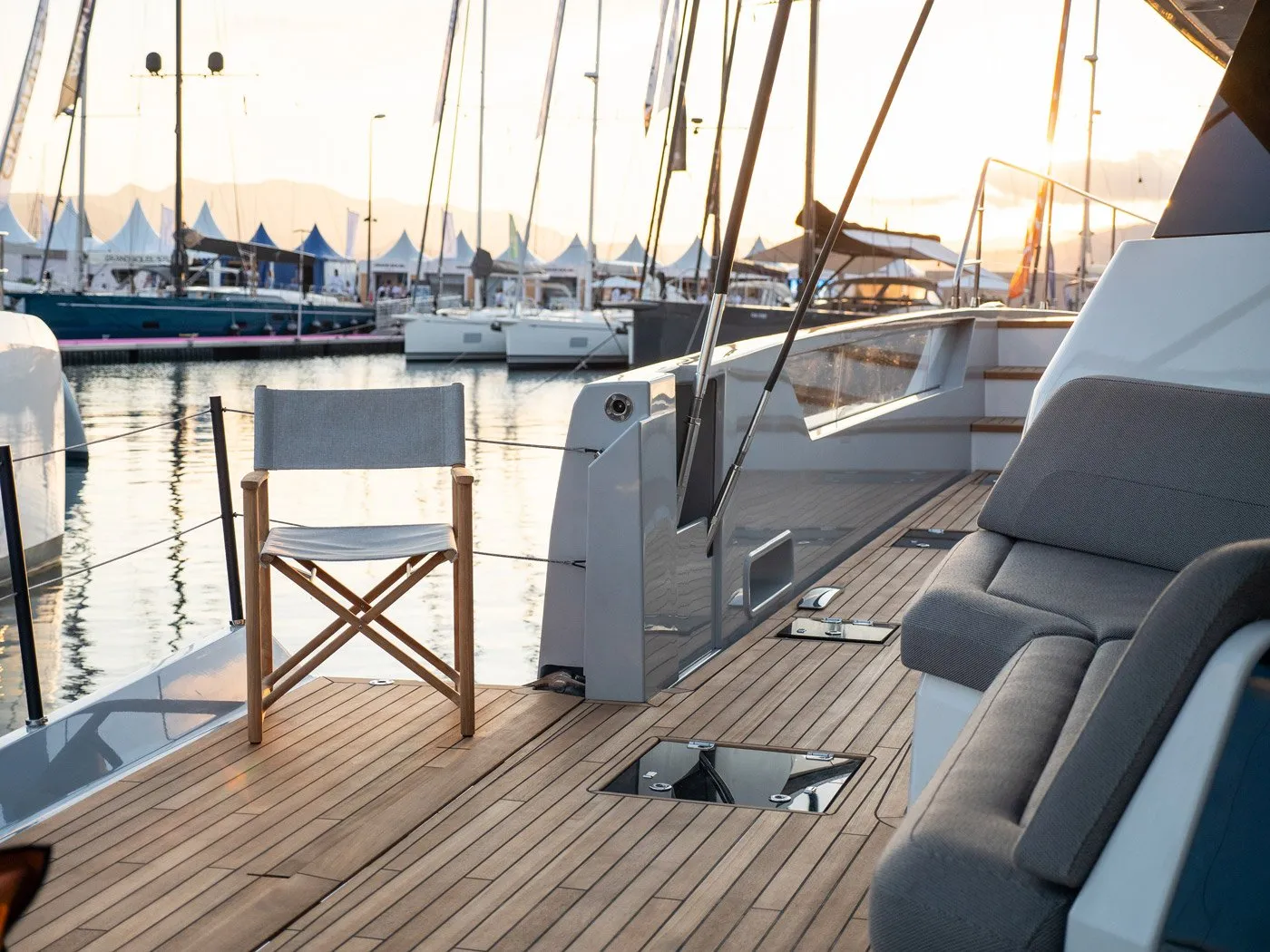 Thira 80 yacht