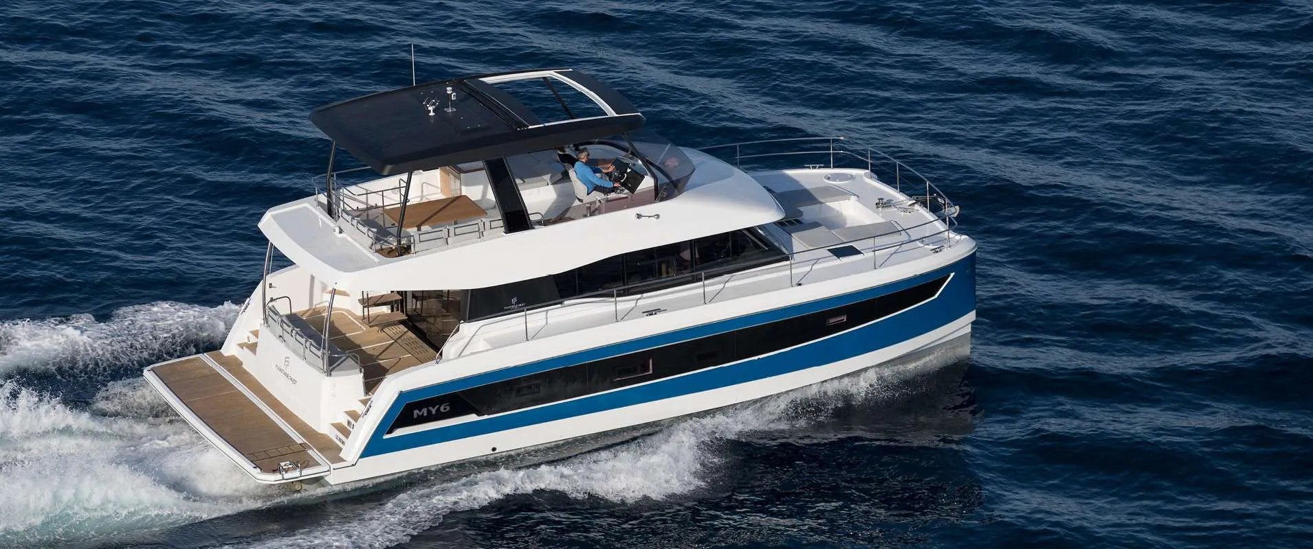 MY6 Motor Yacht