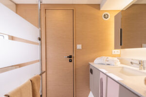 Fountaine Pajot 41 Catamaran amenities