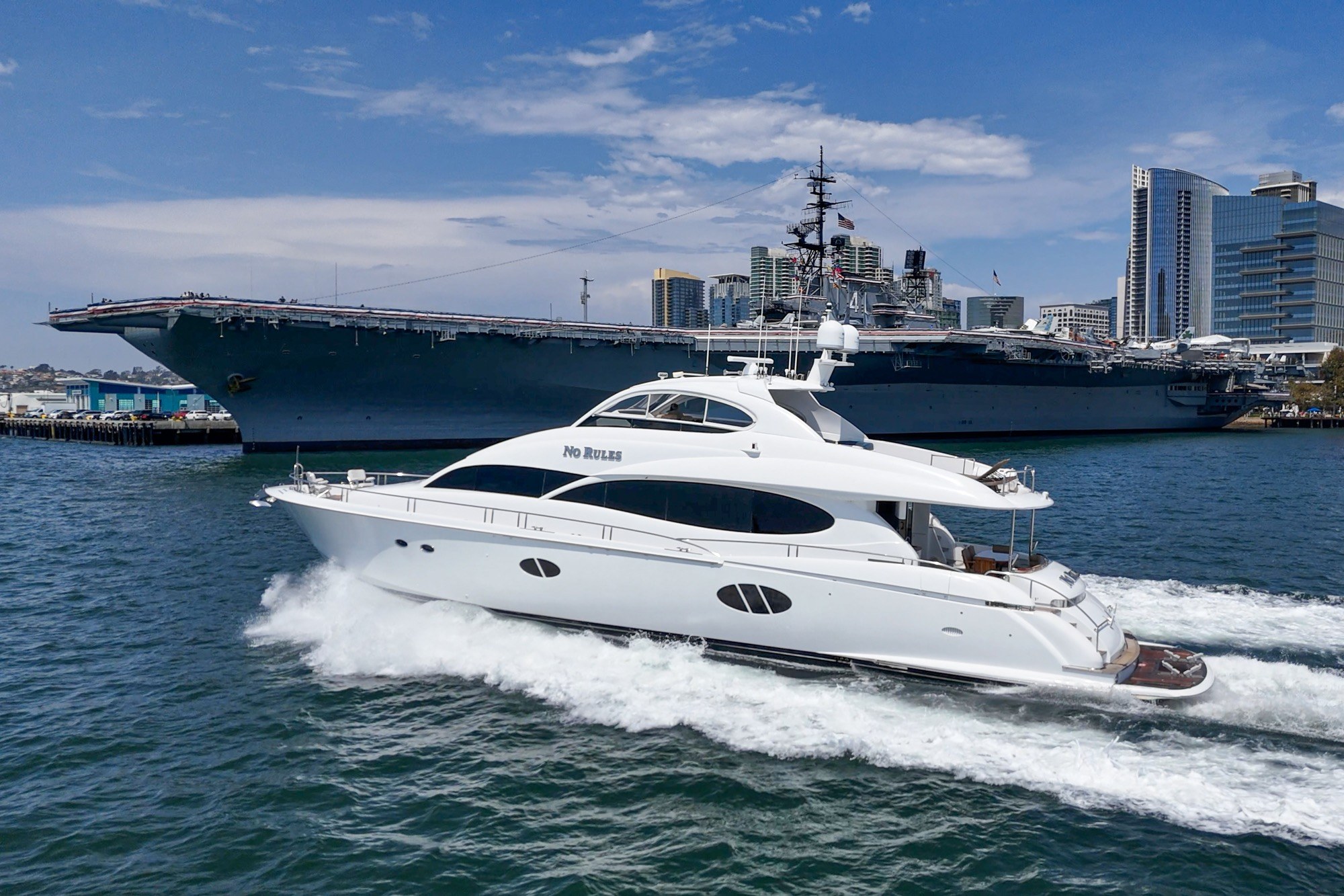 84 Lazarra Flybridge Yacht